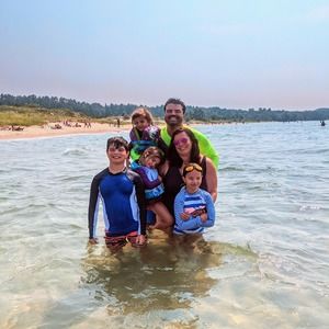 Meet your Posher, Derek